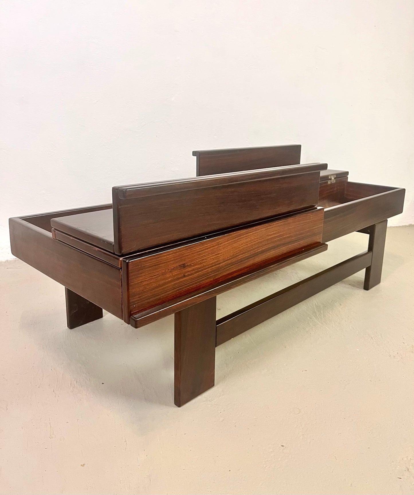 Tavolino da caffè, Vittorio Introini per Saporiti