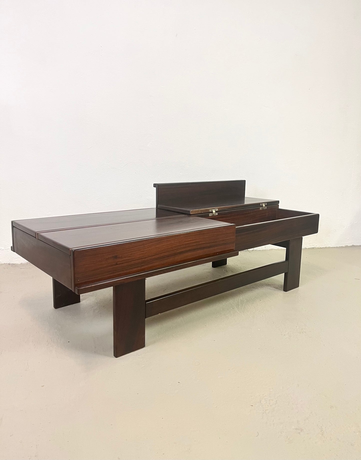 Tavolino da caffè, Vittorio Introini per Saporiti