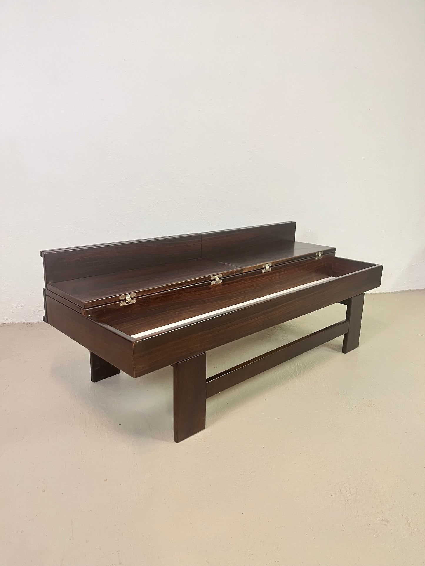 Tavolino da caffè, Vittorio Introini per Saporiti