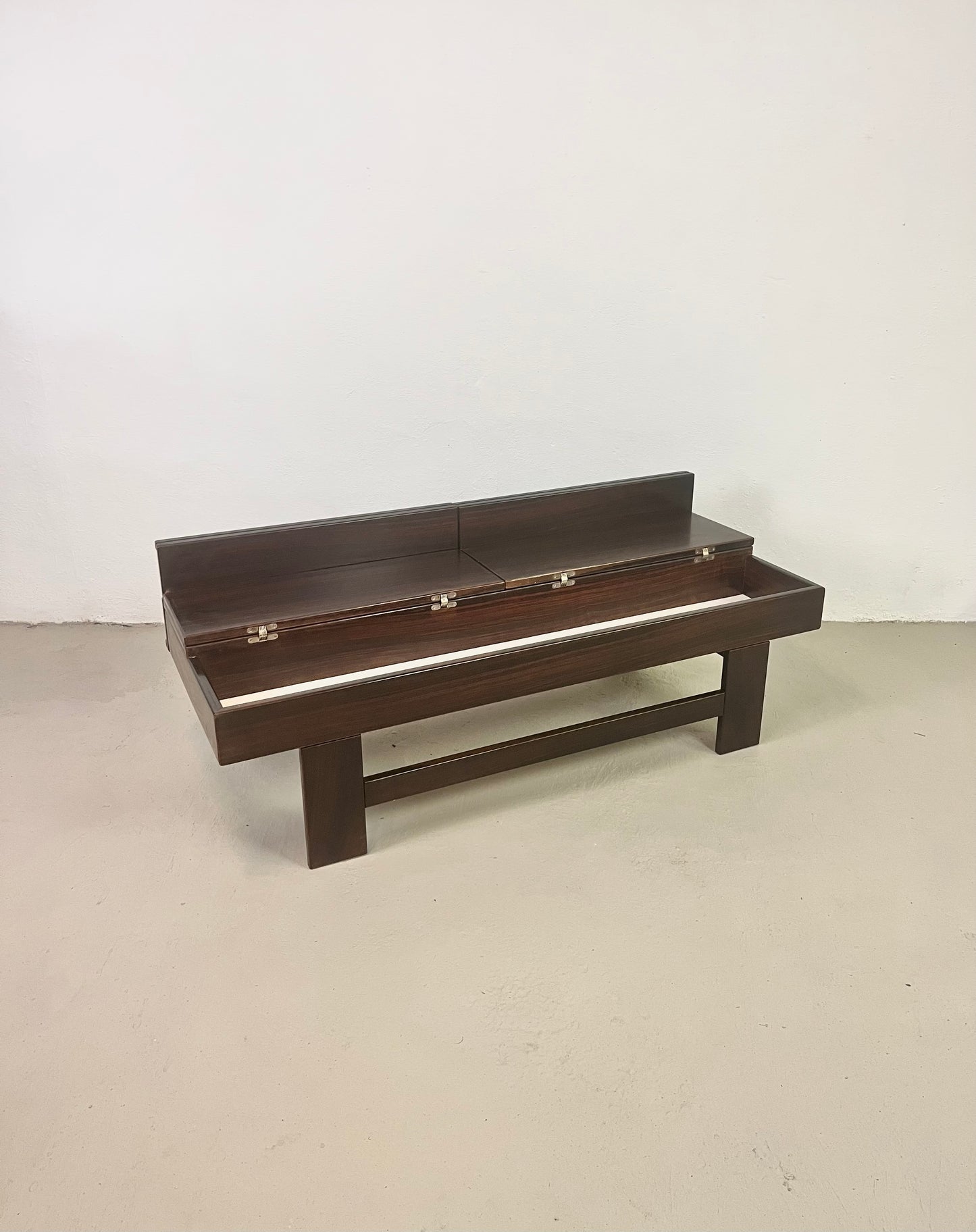 Tavolino da caffè, Vittorio Introini per Saporiti