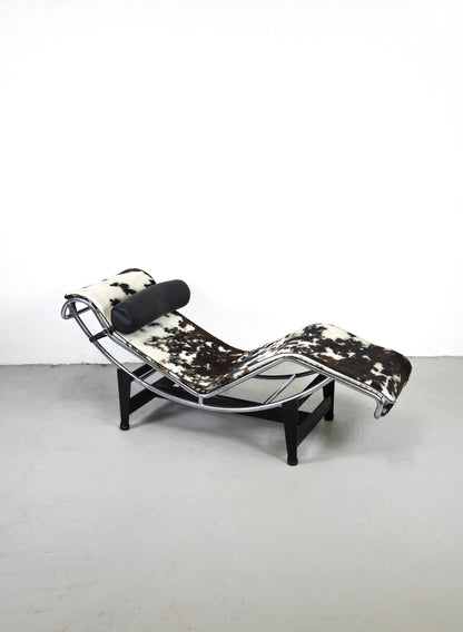 Chaise longue LC4, Le Corbusier per Cassina