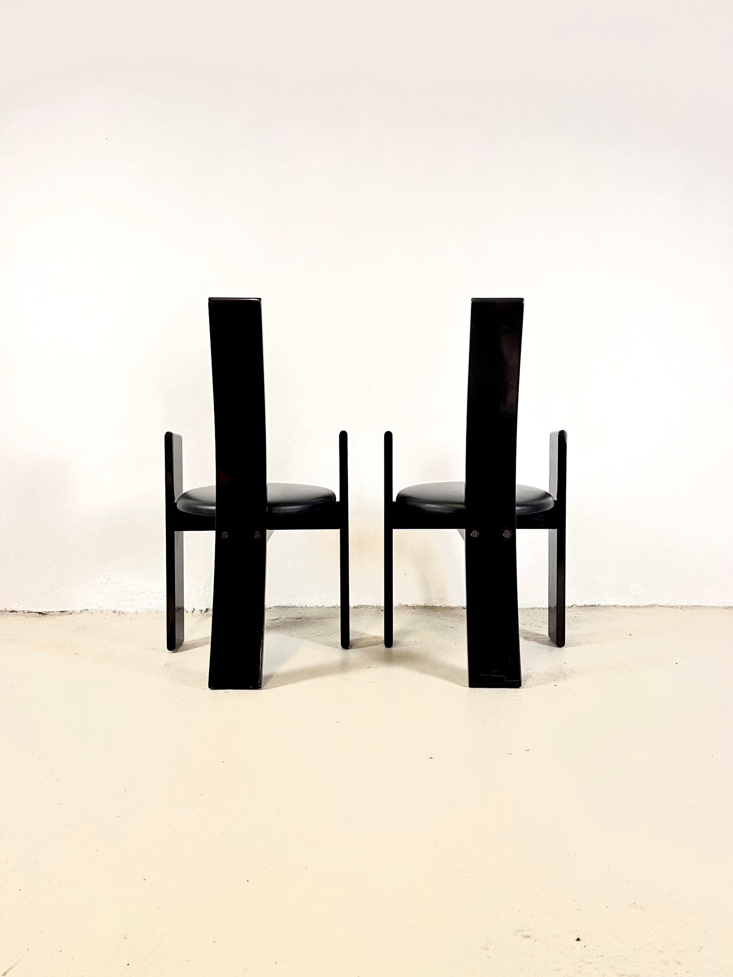 Sedie Golem, Vico Magistretti per Poggi