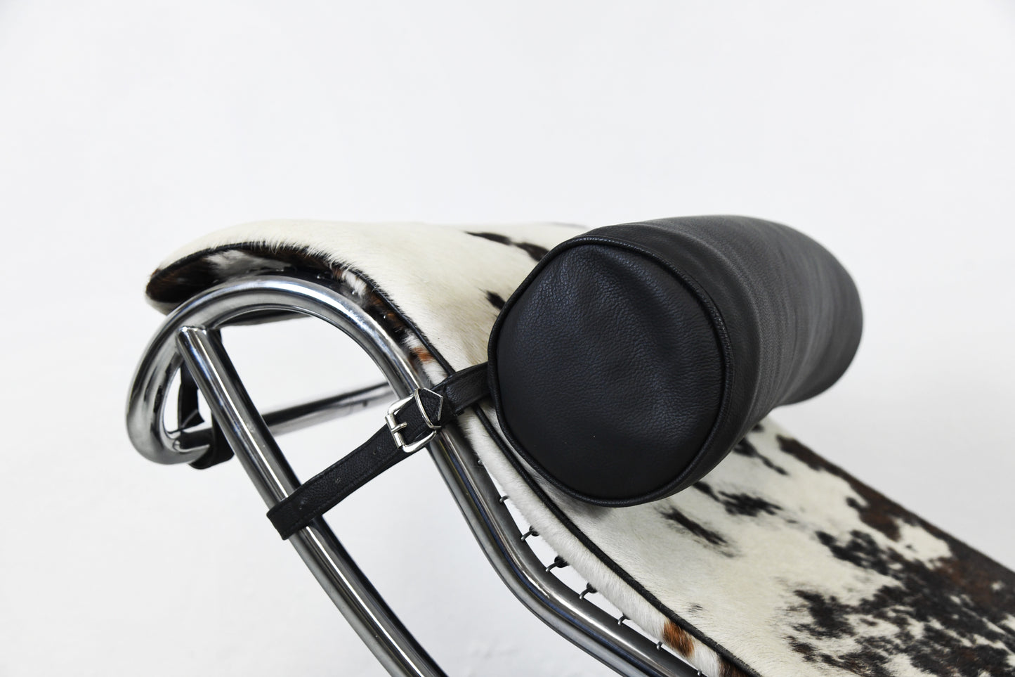 Chaise longue LC4, Le Corbusier per Cassina