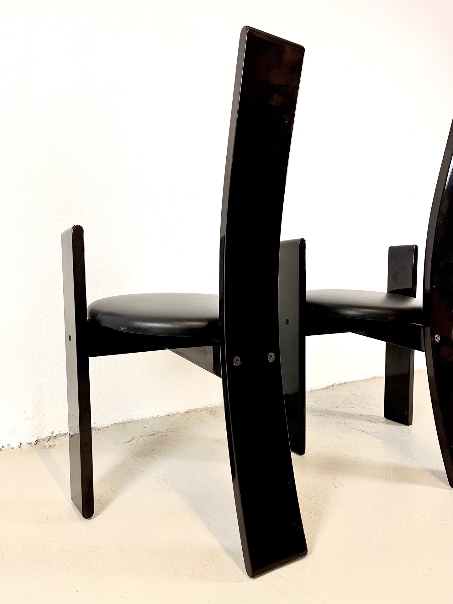 Sedie Golem, Vico Magistretti per Poggi