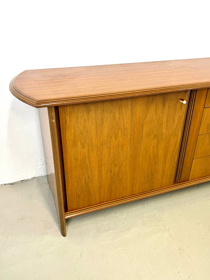 Credenza in stile Maxalto