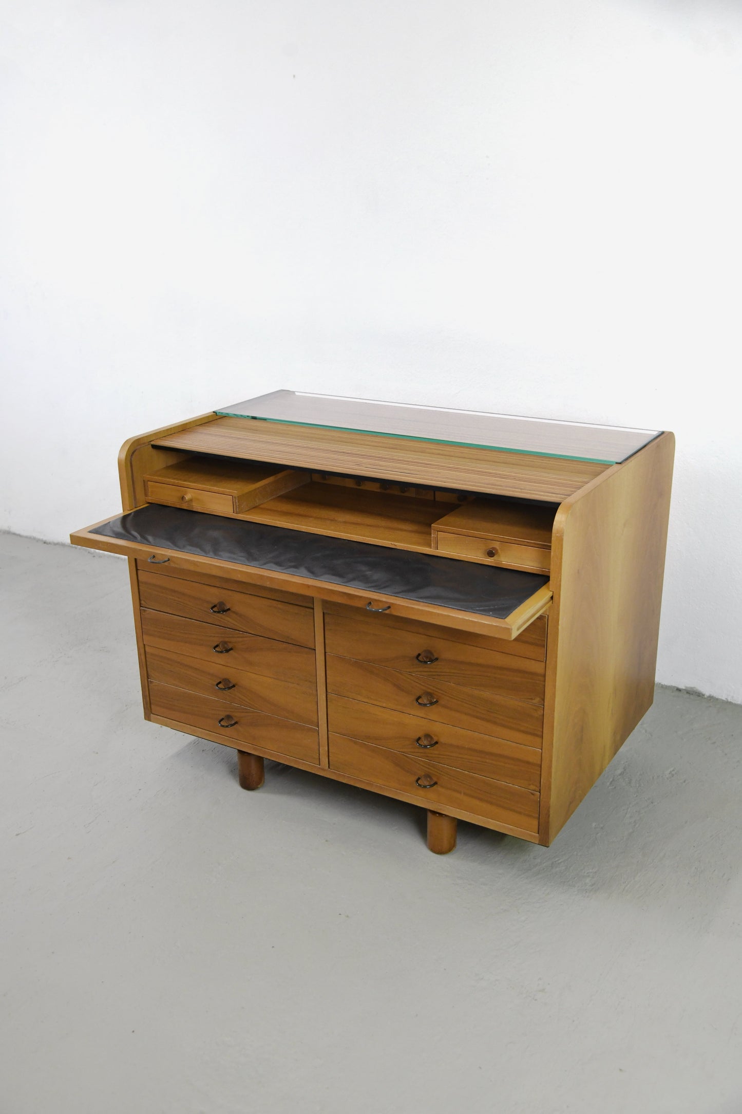 Scrittoio 804, Gianfranco Frattini per Bernini