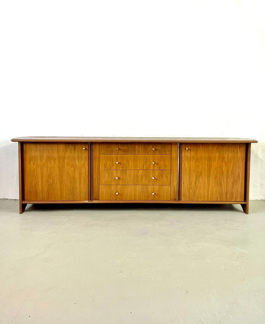 Credenza in stile Maxalto