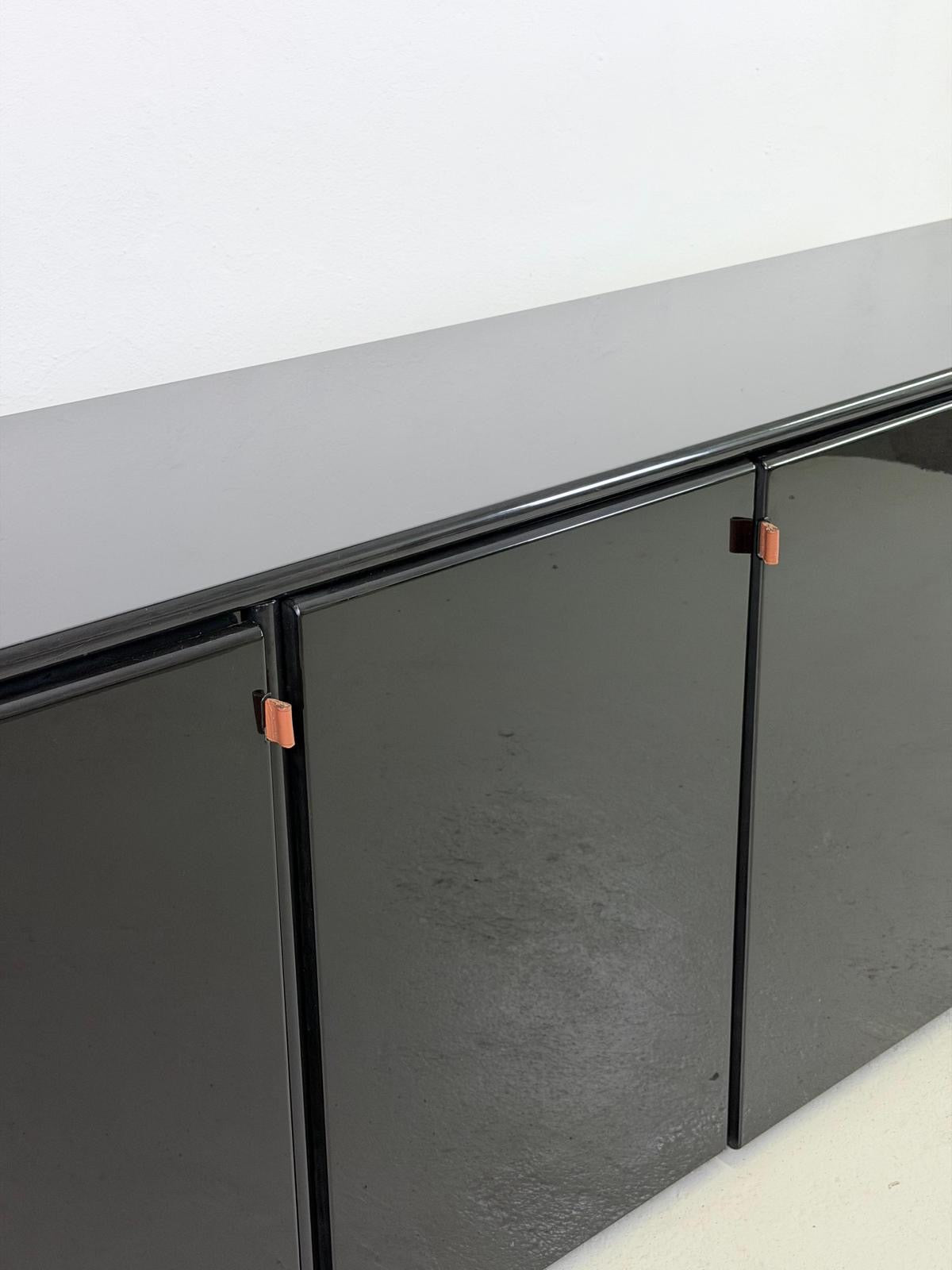 Credenza Mount, Afra & Tobia Scarpa per Molteni
