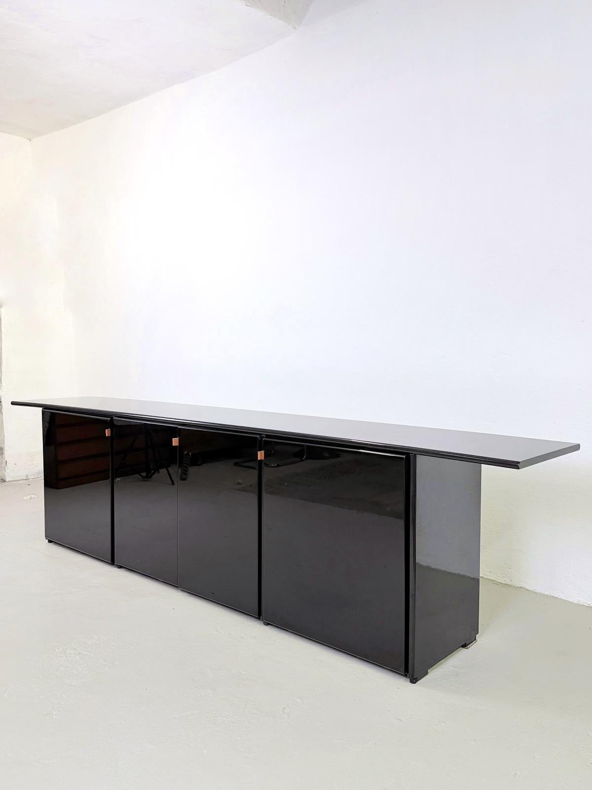 Credenza Mount, Afra & Tobia Scarpa per Molteni