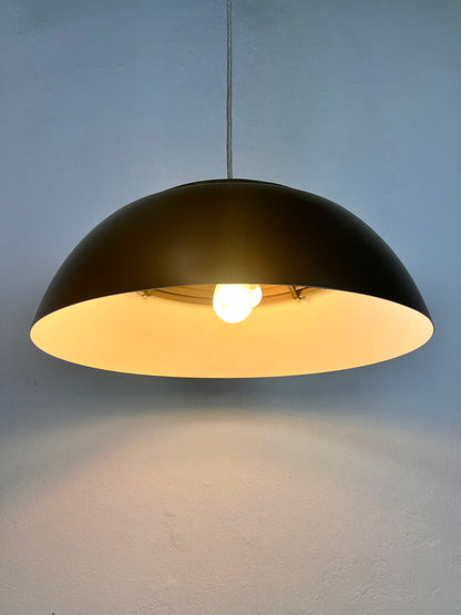 Lampadario AJ Royal, Arne Jacobsen per Louis Poulsen