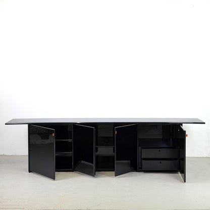 Credenza Mount, Afra & Tobia Scarpa per Molteni
